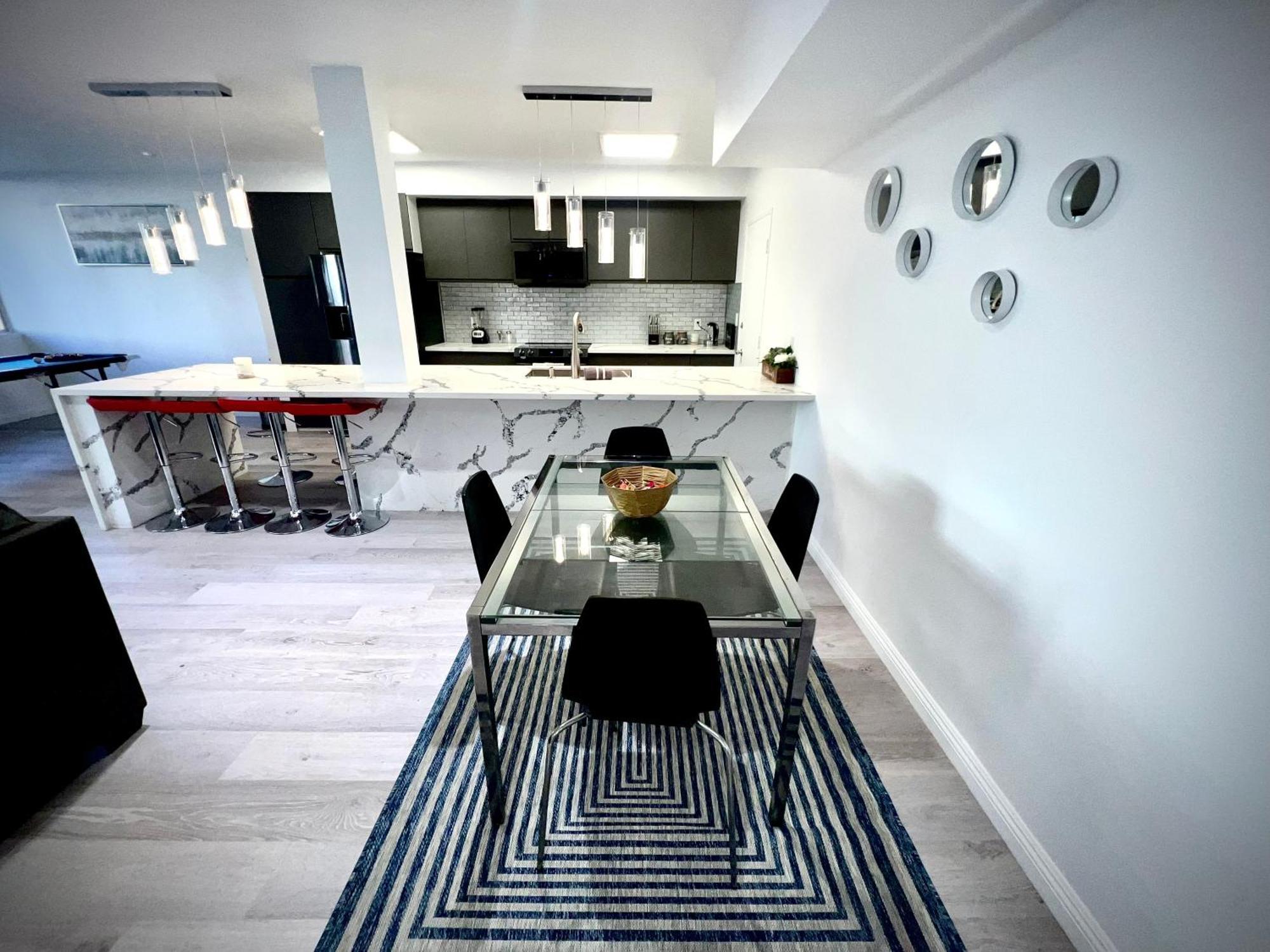 Amazing Large 2 Bedroom West Hollywood Apartment 洛杉矶 外观 照片